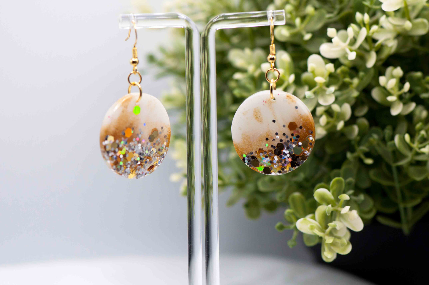 White Glitter Earrings (circle)