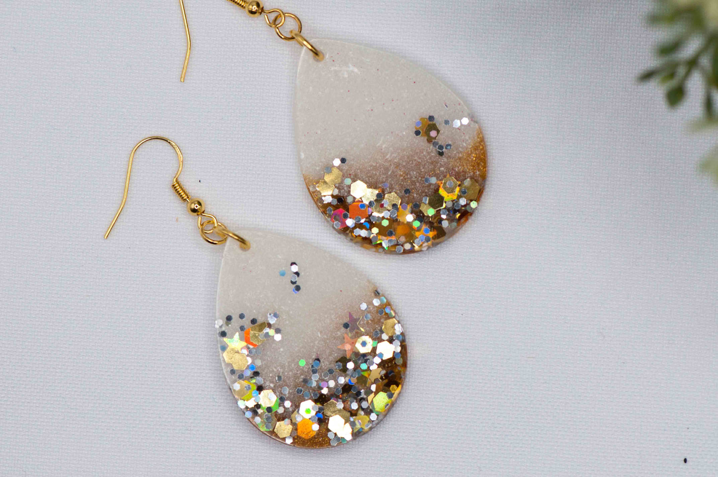 White Glitter Earrings (Teardrop)